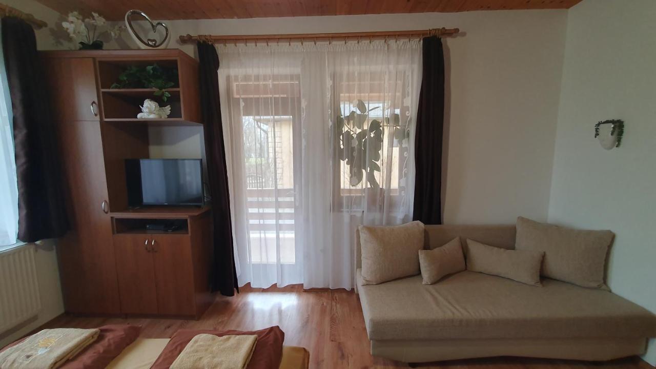 Kekszilva Vendeghaz Hotell Pap Exteriör bild